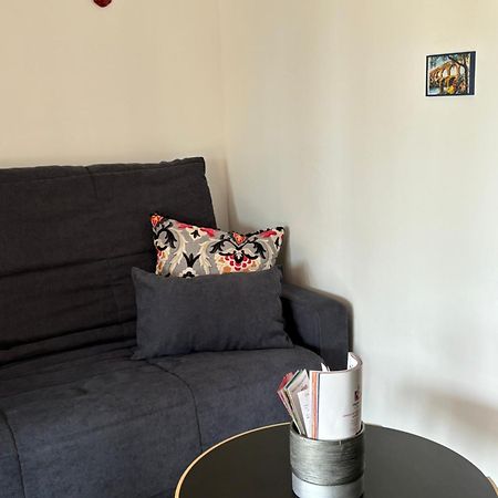 Les Flo Location Apartment Aigues-Mortes Exterior photo