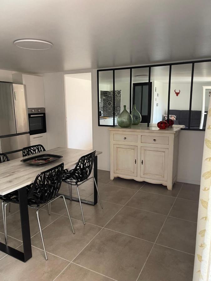 Les Flo Location Apartment Aigues-Mortes Exterior photo